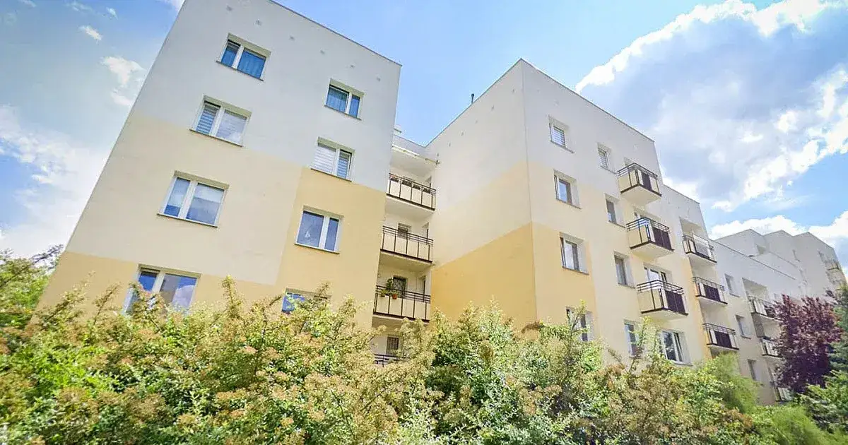 Kto nie może być członkiem rady nadzorczej spółdzielni mieszkaniowej? Sprawdź ograniczenia.