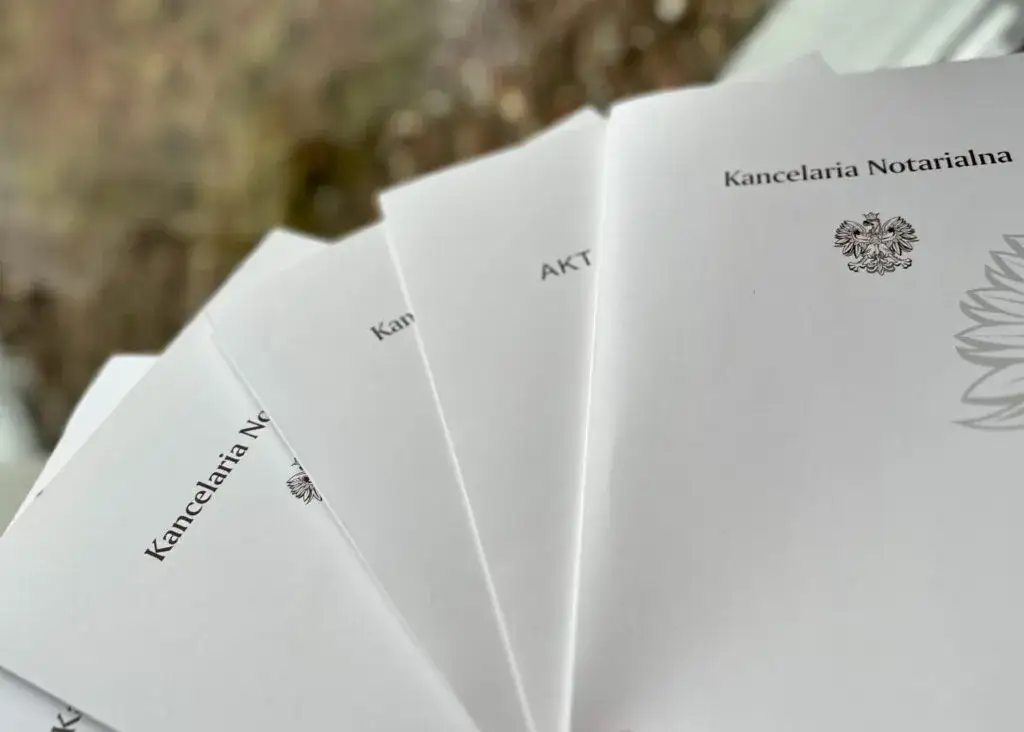 Gdzie zgłosić sprzedaż mieszkania? Kluczowe informacje i kroki do podjęcia