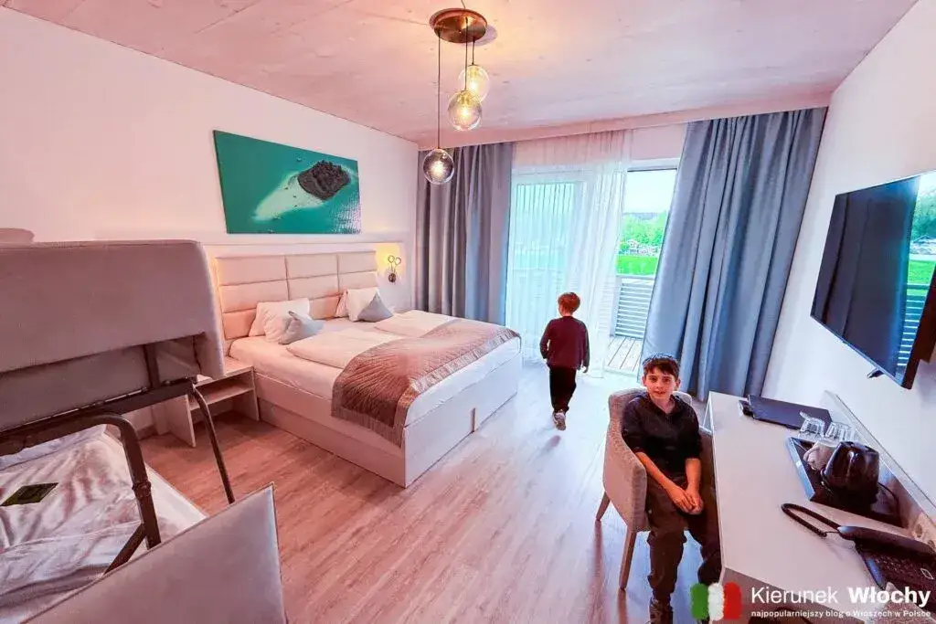 Nocleg tranzytowy: Co to jest i jak znaleźć tani nocleg w trasie?