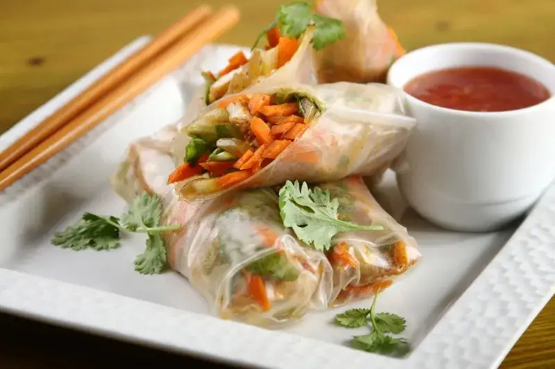 Prosty przepis na ciasto na sajgonki, które zawsze się udaje