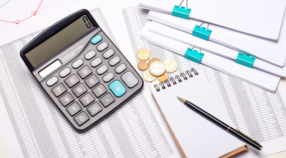 Czy asekuracja umarza odsetki? Sprawdź, co musisz wiedzieć o długach