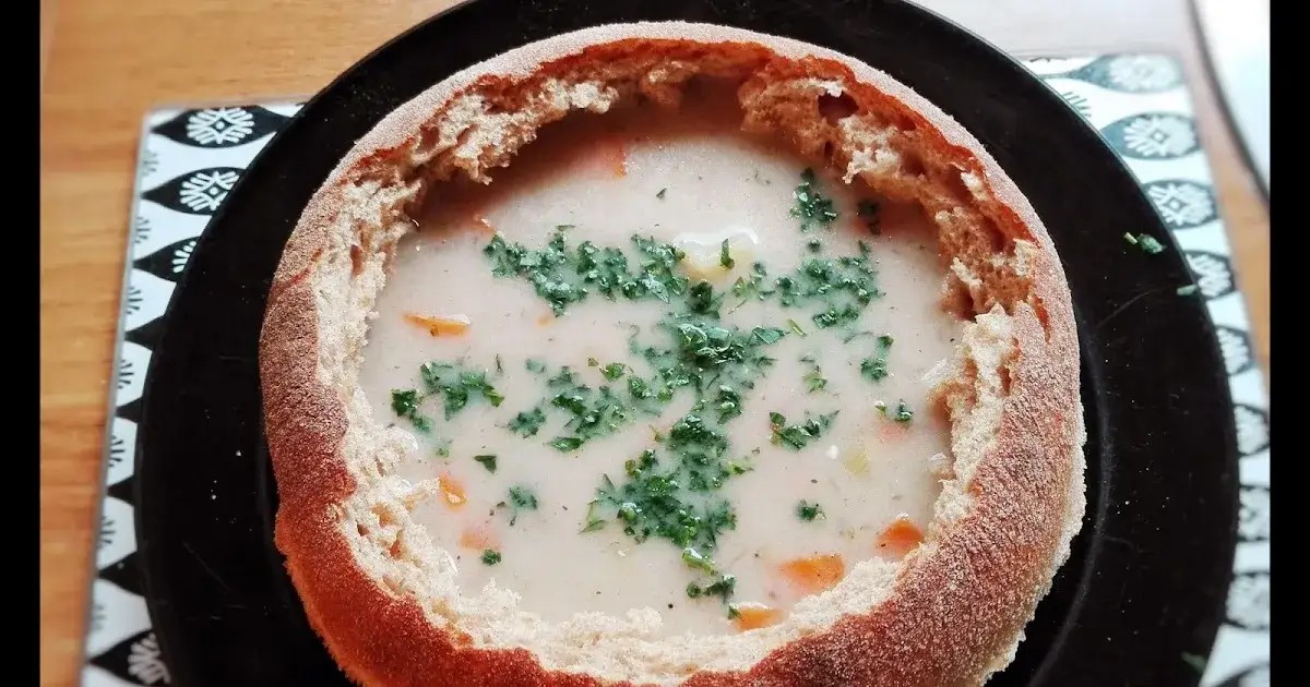 Jak zrobić barszcz biały wegetariański – pyszny przepis na zdrową zupę