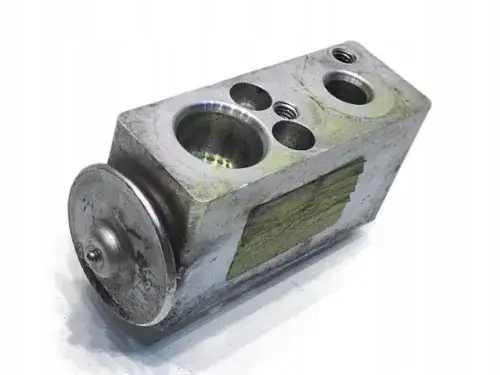 Gdzie jest zawór rozprężny klimatyzacji Laguna 2? Oto, co musisz wiedzieć