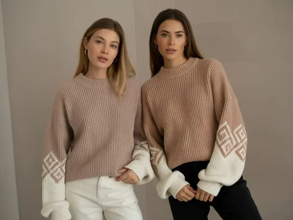 Jak nosić sweter damski: stylowe porady na każdą okazję