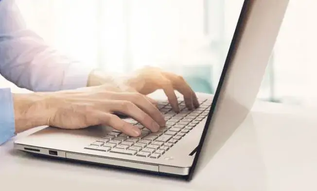 Do kiedy bon na laptopa dla nauczycieli? Nie przegap terminu!