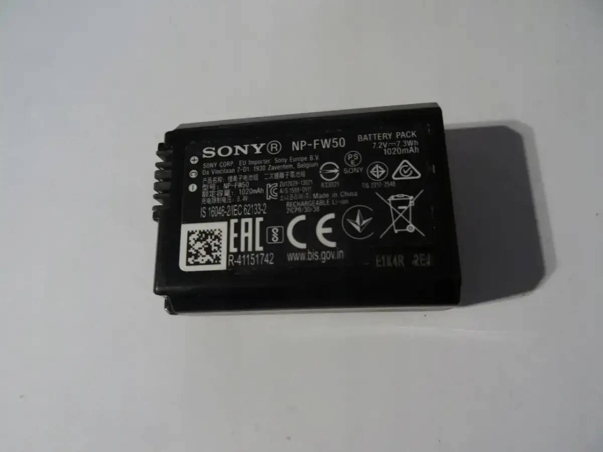 Jakie baterie do Sony A6000? Najlepsze opcje i rekomendacje użytkowników