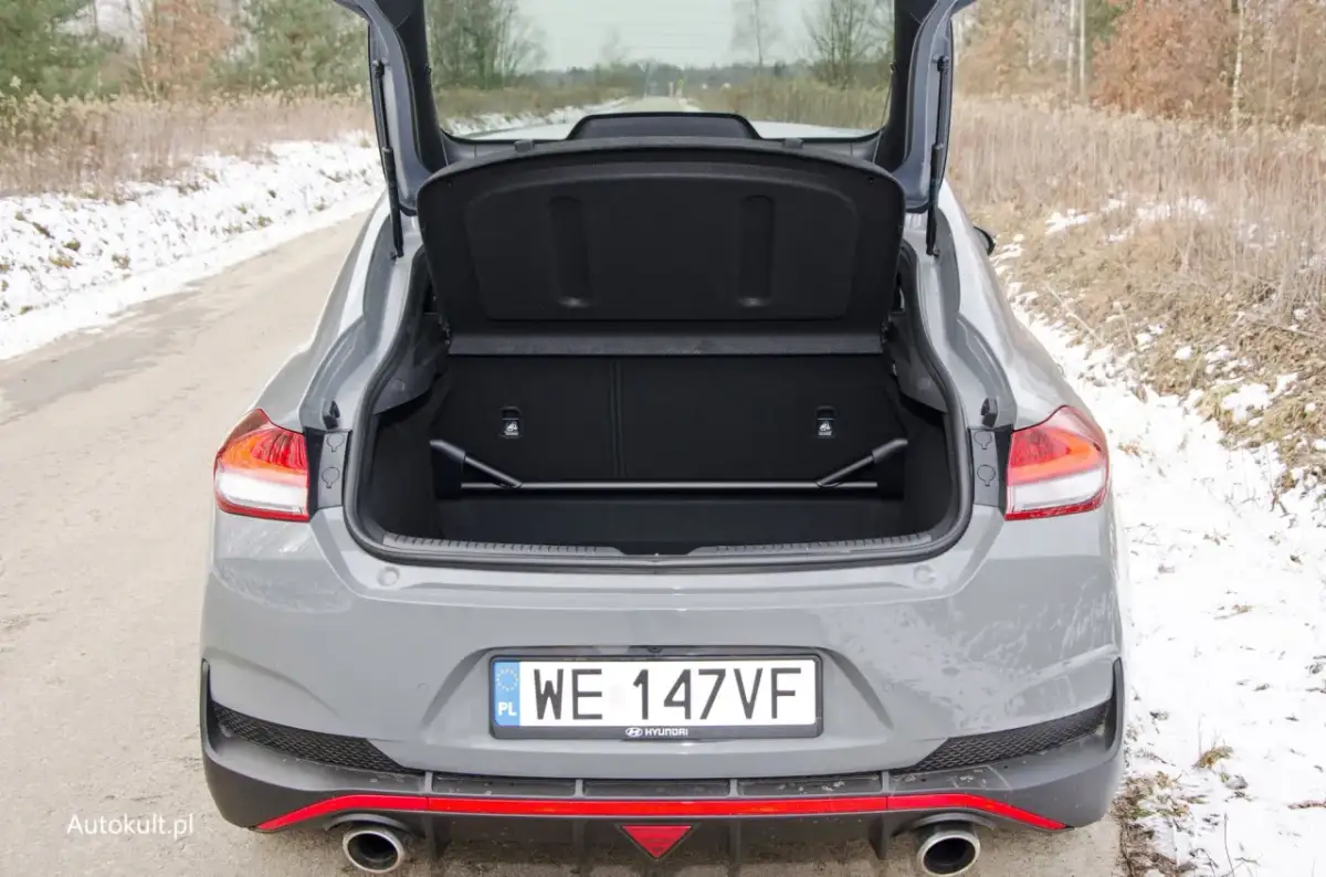 Hyundai i30: Pojemność baku i zasięg. Czy N ma większy?