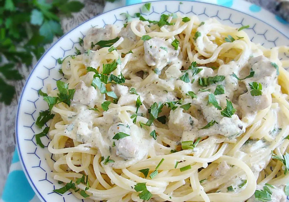 Pyszne spaghetti z serem pleśniowym: proste przepisy na każdą okazję