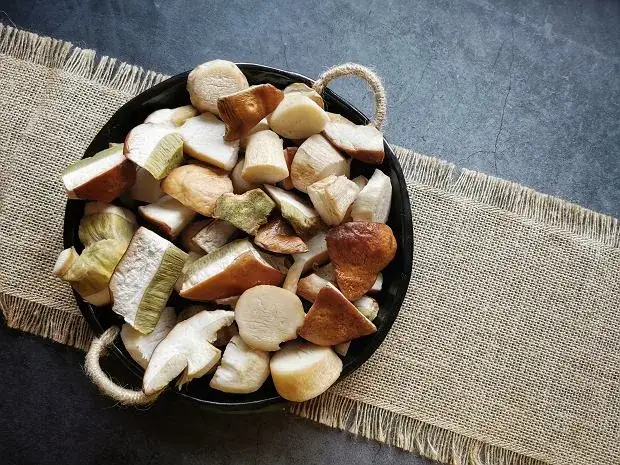 Czy rozmrażać grzyby do zupy? Oto, co musisz wiedzieć