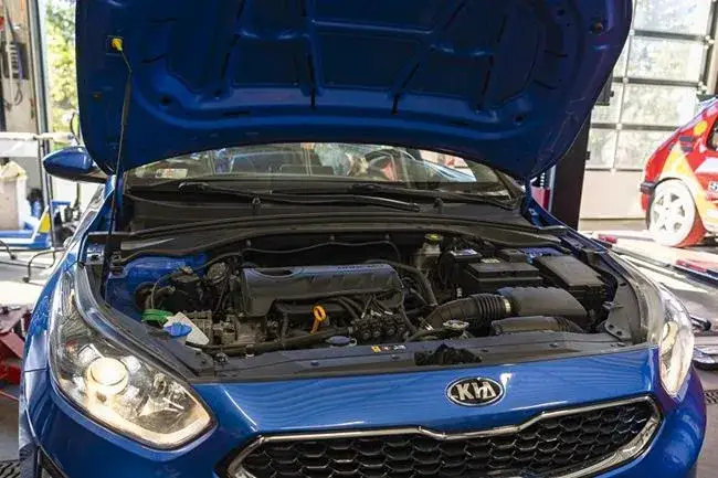 Czy płyn do chłodnicy może wyparować i co to oznacza dla silnika?