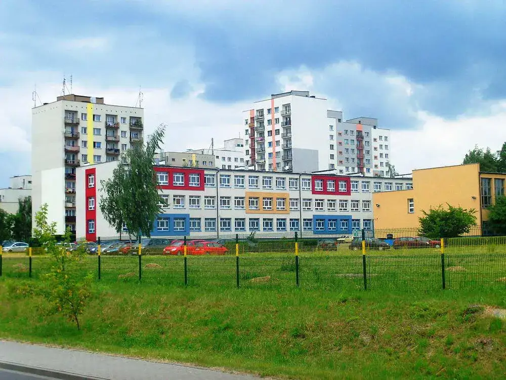 Jakie to osiedle? Odkryj różnorodność i charakterystykę osiedli w Polsce