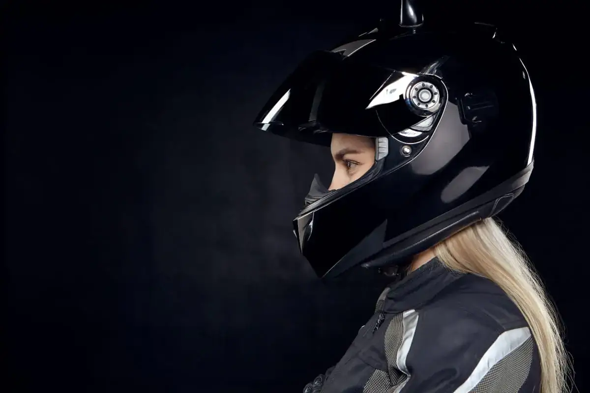 Kominiarka motocyklowa na lato: Jak wybrać chłodny komfort?