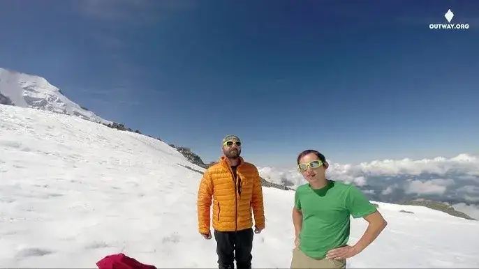 Jak ubrać się w góry zimą? 3 warstwy, które uratują Ci życie!