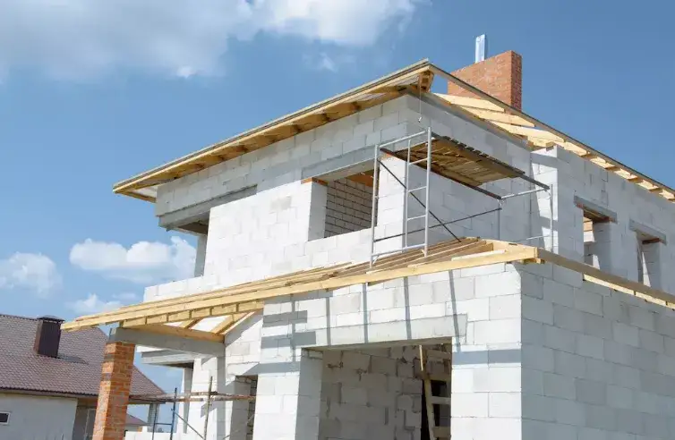 Co warto wiedzieć o procesie budowy domu, aby przebiegł bez problemów?