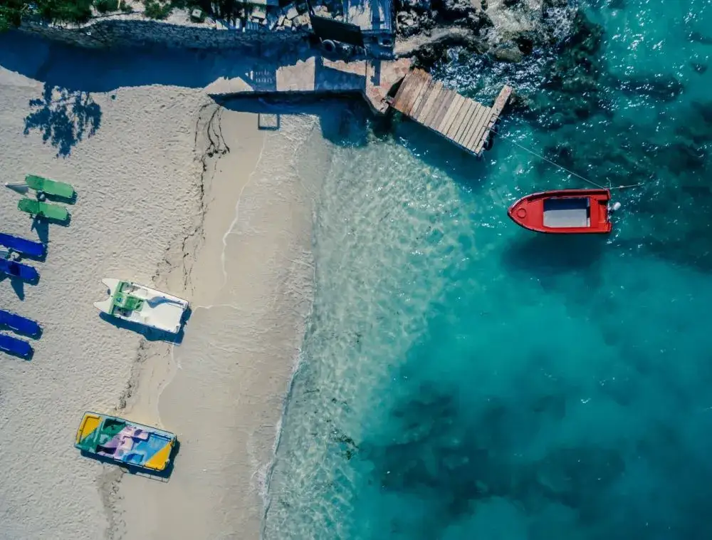 Golem Albania atrakcje - odkryj najpiękniejsze miejsca i aktywności