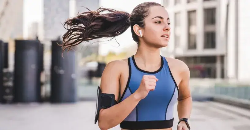 Jak prawidłowo oddychać podczas biegania? Poradnik dla biegaczy