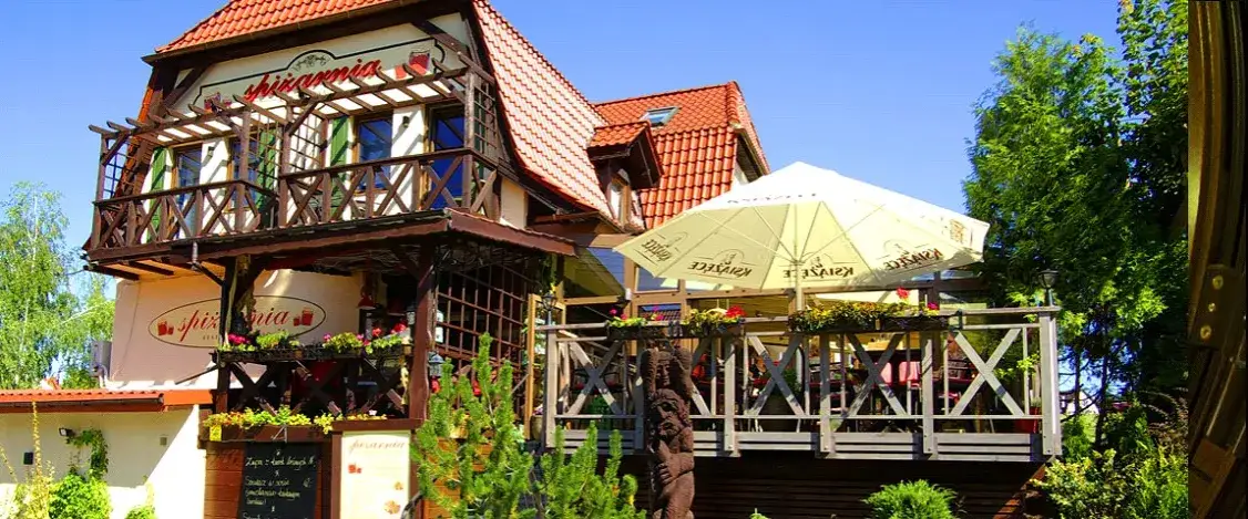 Gdzie zjeść w Mikołajkach? Odkryj najlepsze restauracje i smaki