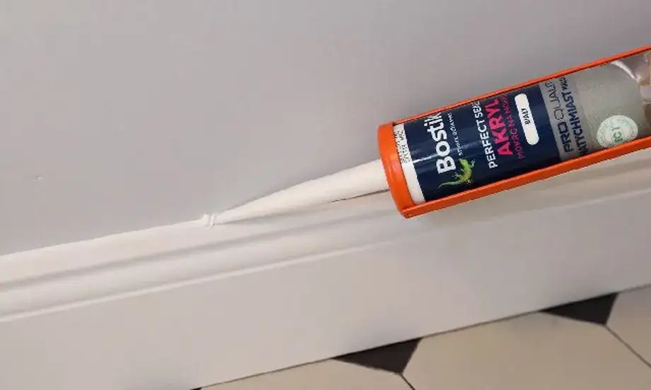 Jaki akryl do listew MDF: idealny wybór dla perfekcyjnego wykończenia