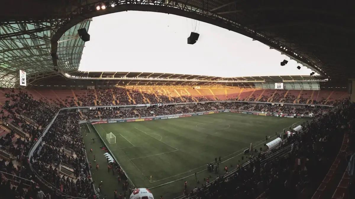 Zawodnicy, którzy uratowali swoje drużyny piłkarskie w kluczowych momentach sezonu