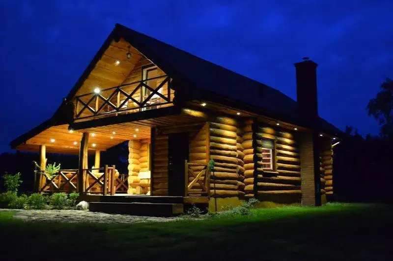 Dom nad łowiskiem - idealne miejsce na relaksujące wakacje w naturze