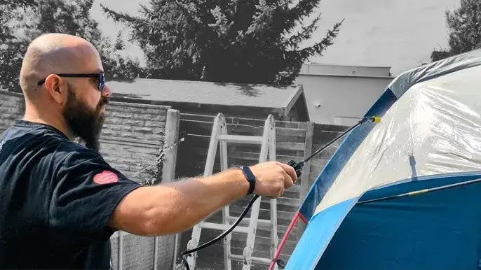 Jak prać namiot bez ryzyka uszkodzenia - sprawdzone metody i porady