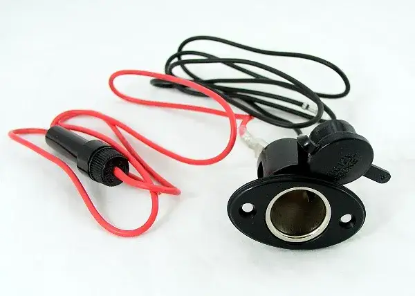 Jaki bezpiecznik do skutera przy akumulatorze – uniknij kosztownych błędów