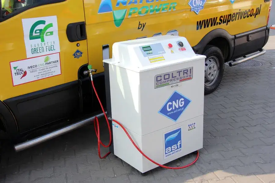 CNG gdzie tankować: Gdzie znajdziesz stacje i ile kosztuje tankowanie?