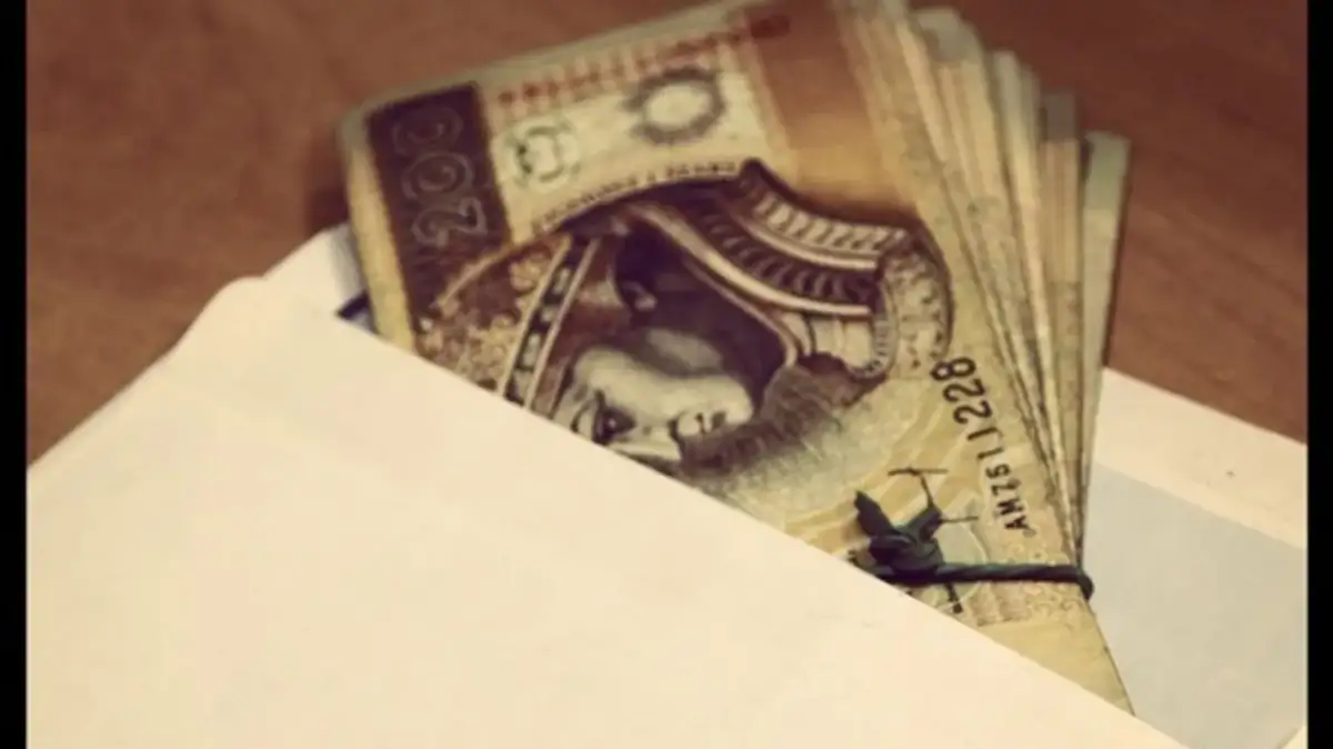 Jak sprawdzić notariusza i uniknąć oszustw prawnych w Polsce