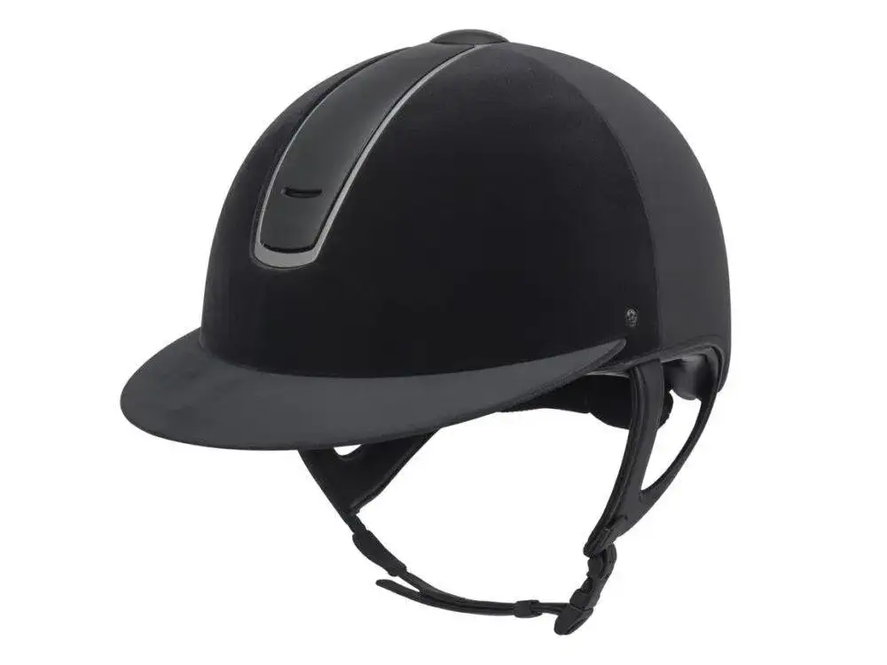 Czapka na kask jeździecki: Jak wybrać komfort i styl w każdą pogodę?