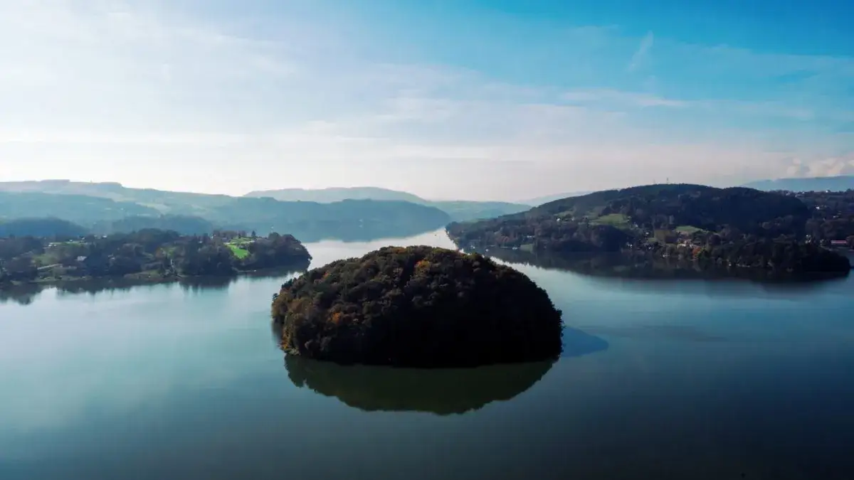 Małpia Wyspa skąd nazwa? Odkryj tajemnice etymologii i historii