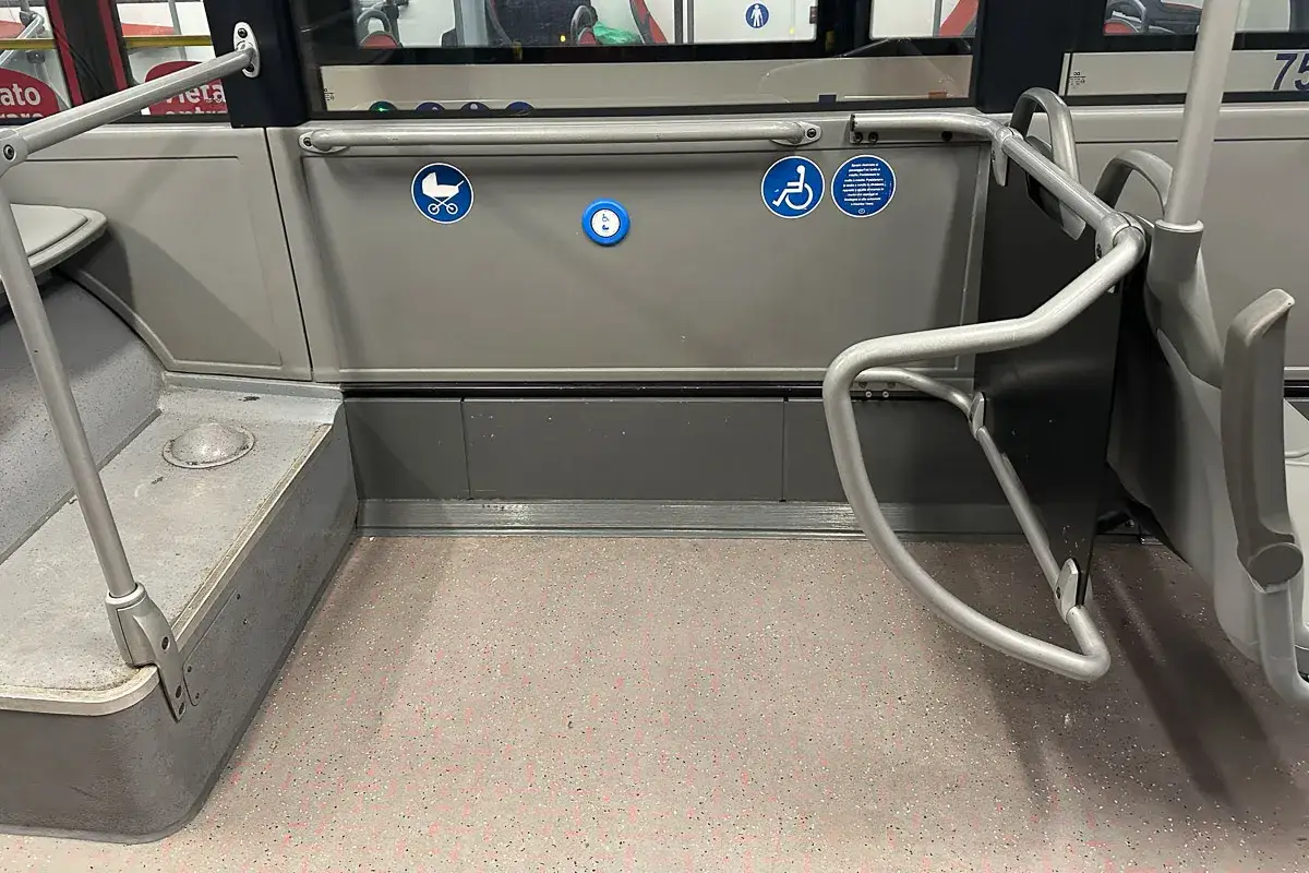 Jak dojechać z lotniska do Bari - tanie i szybkie opcje transportu