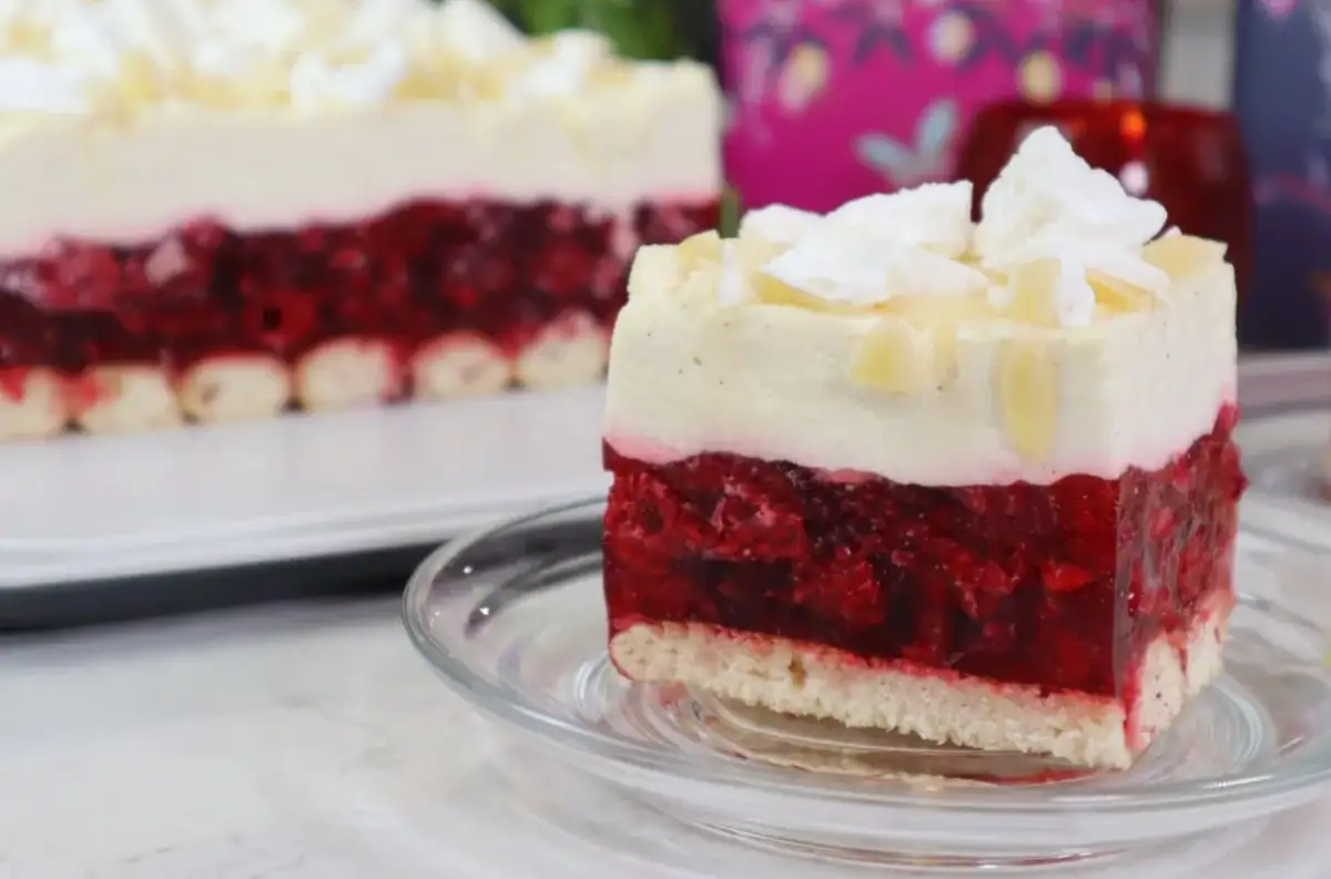 Malinowa chmurka bez pieczenia: Zrób ją perfekcyjnie bez wpadek!