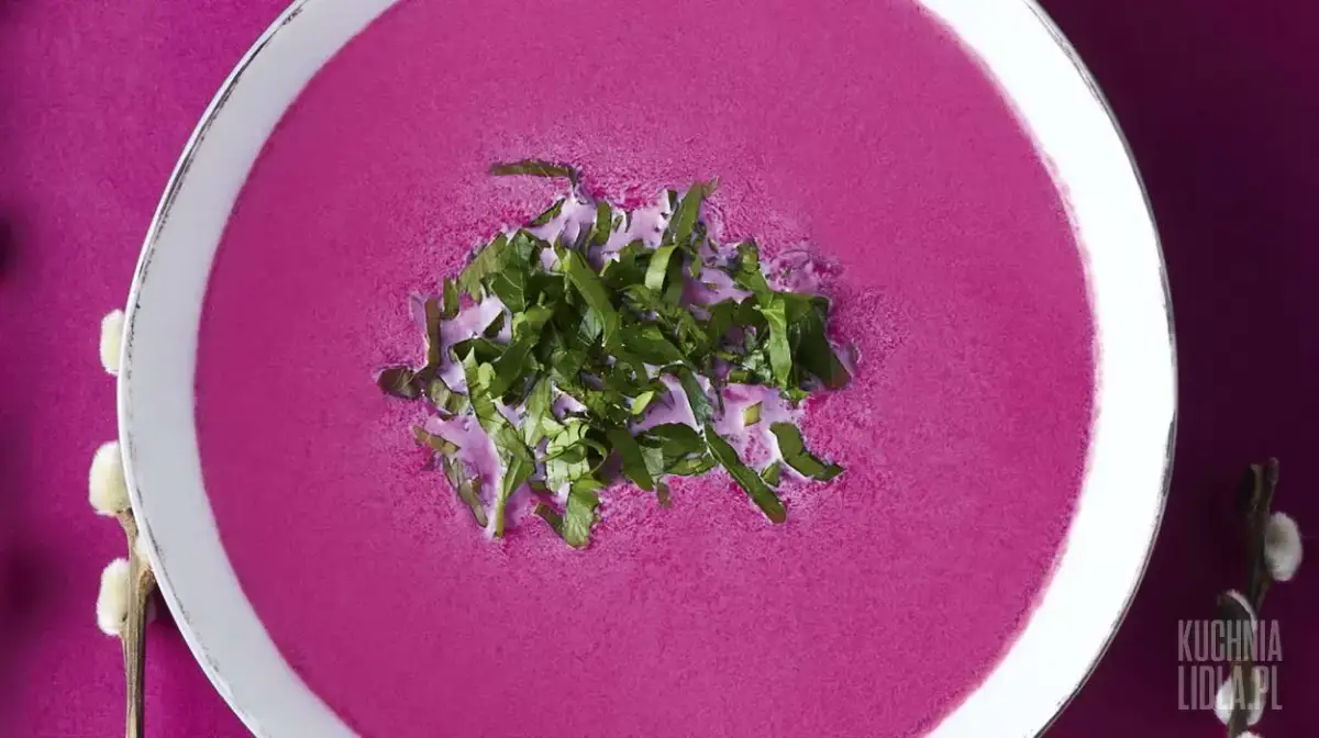 Jak zrobić zupę buraczkową? Klasyczny przepis i sekrety koloru