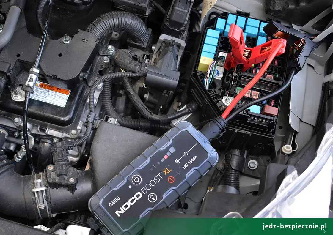 Toyota Auris Hybrid nie odpala? Akumulator 12V, kluczyk: Rozwiąż!