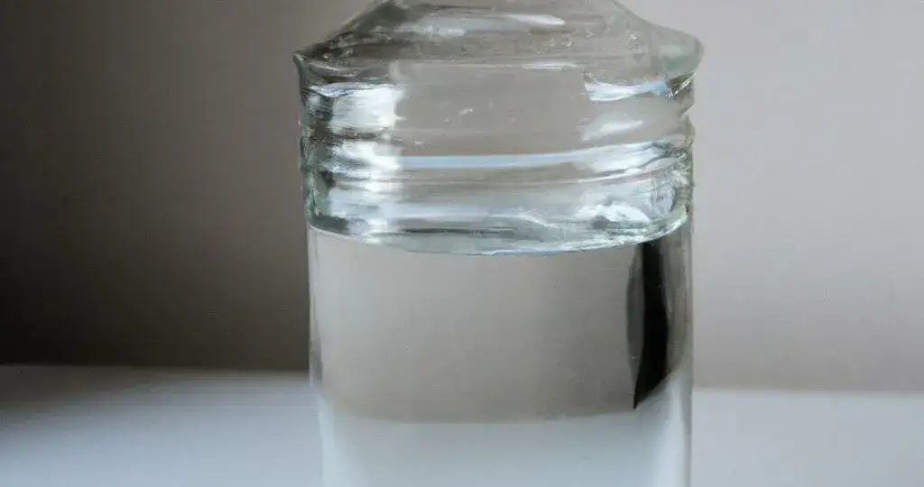 Ile kalorii ma pół litra wódki? Zaskakujące efekty na zdrowie