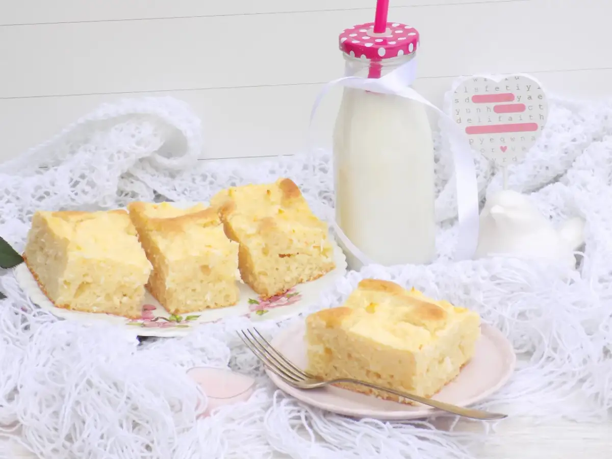 Puszyste ciasto jogurtowe z twarogiem: przepis i triki na sukces!