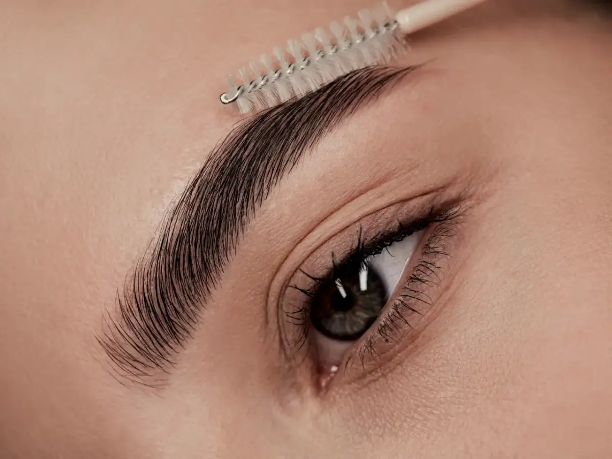 Ciemna i trwała henna: Poznaj sekrety perfekcyjnego wzoru