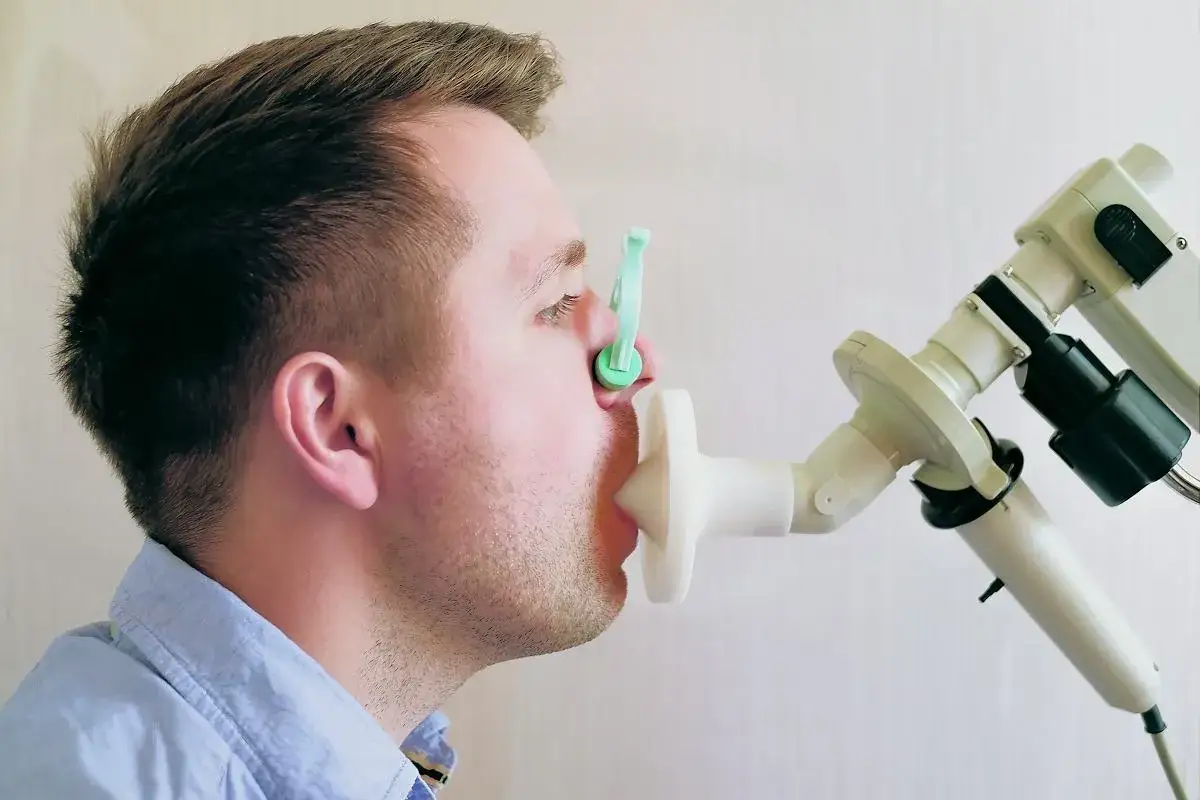 Jak oddychać na spirometrii? Krok po kroku do pewnego wyniku