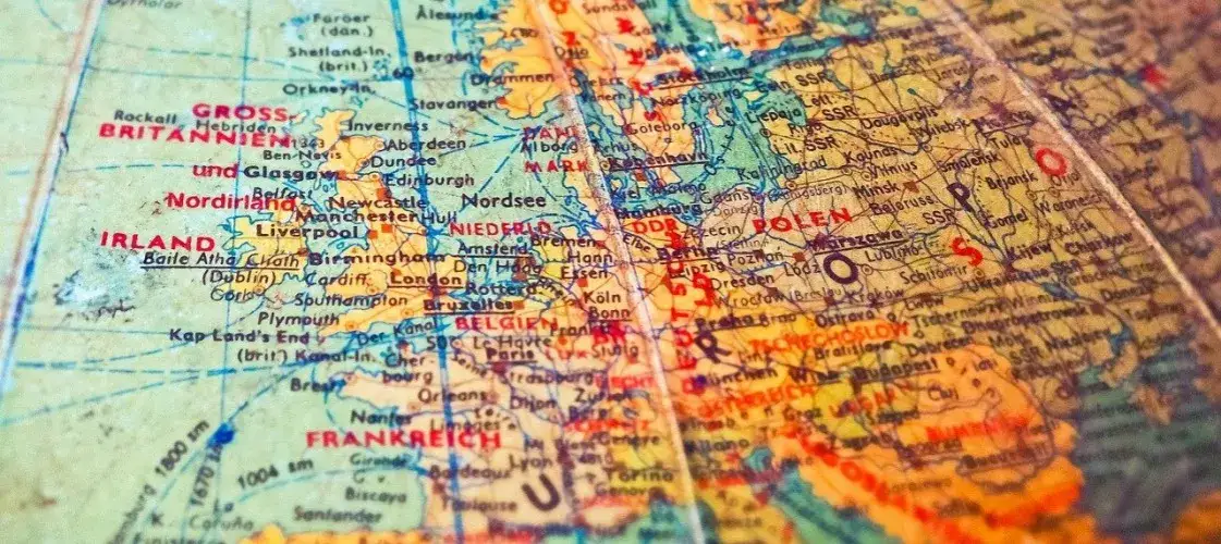 Stosunki międzynarodowe praca po studiach - jak zwiększyć szanse na zatrudnienie