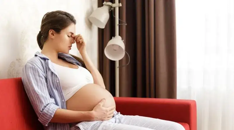 Mdłości w ciąży: Kiedy się zaczynają i czy brak to powód do niepokoju?