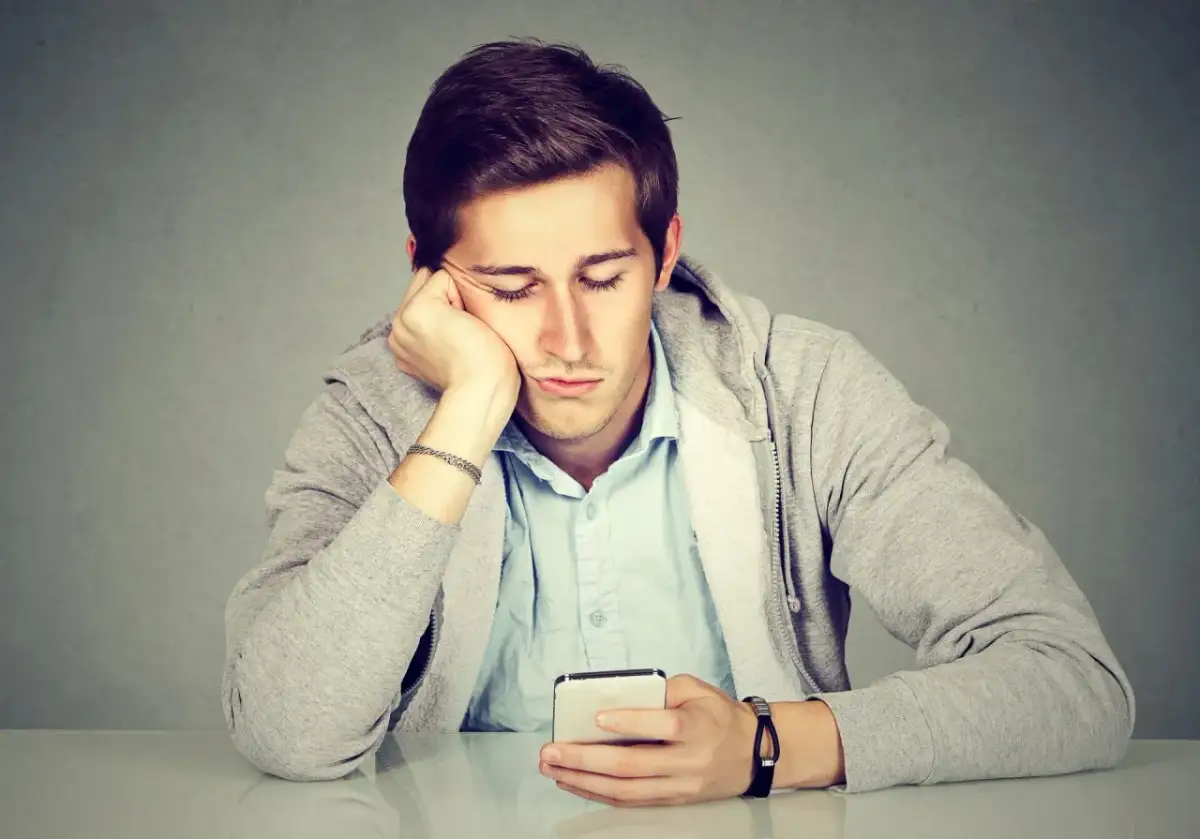 Uzależnienie od telefonu: fonoholizm, nomofobia jak z nim walczyć?