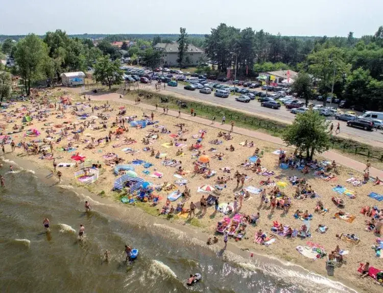 Zalew Zegrzyński: Atrakcje, plaże, sporty. Jak zaplanować idealny wypad?