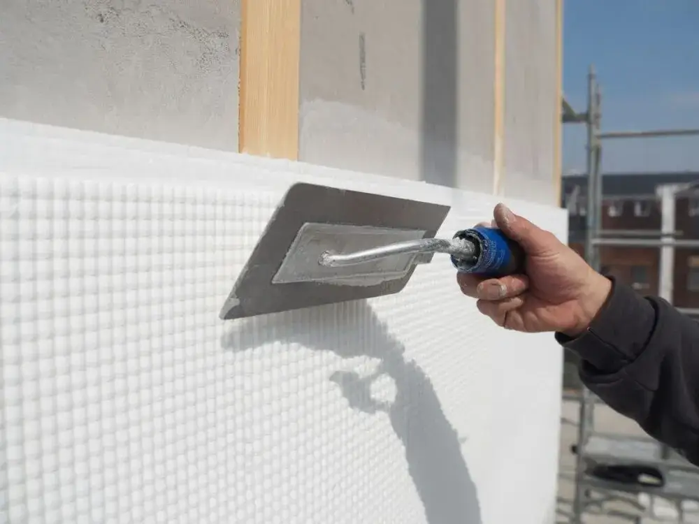 Jaki grunt pod klej do styropianu? Wybierz mądrze i trwale!