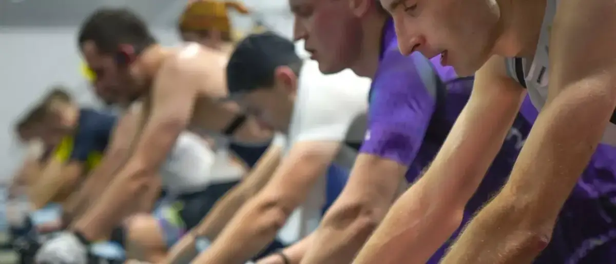 Spinning co to? Poznaj różne znaczenia i zastosowania tej metody