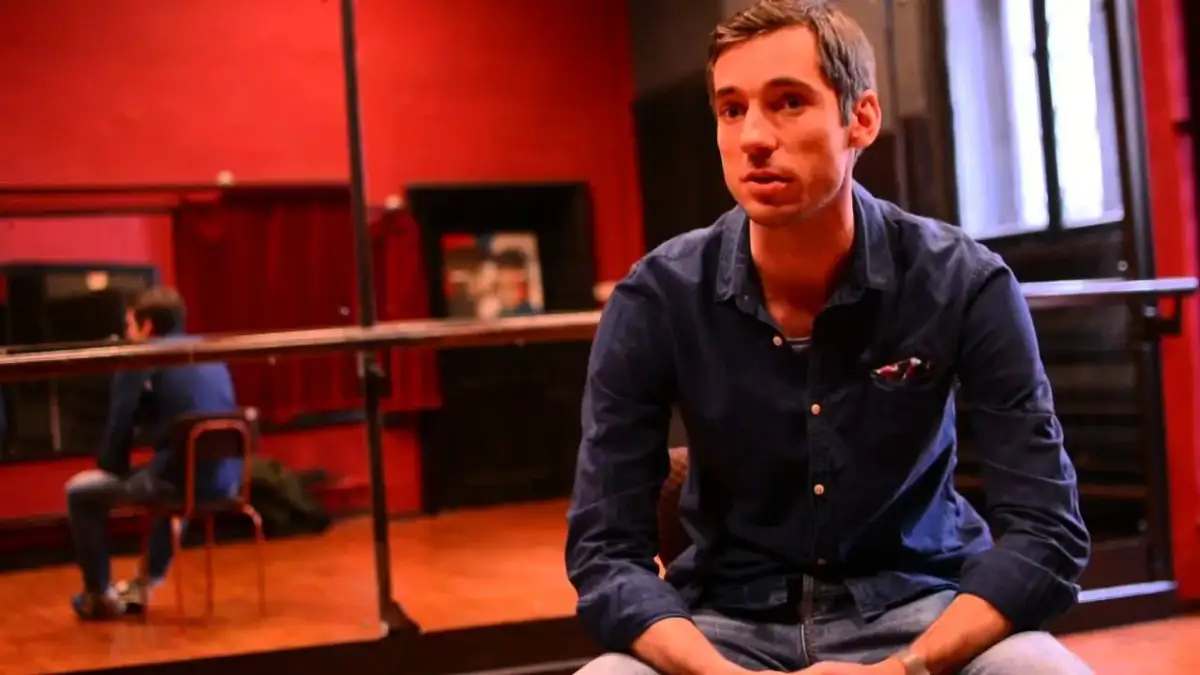 Wojciech Urbański: Reżyser, aktor, twórca. Poznaj jego drogę.