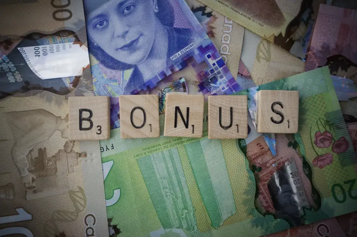 Mądre korzystanie z promocji w sieci: jak odróżnić dobre bonusy od pułapek