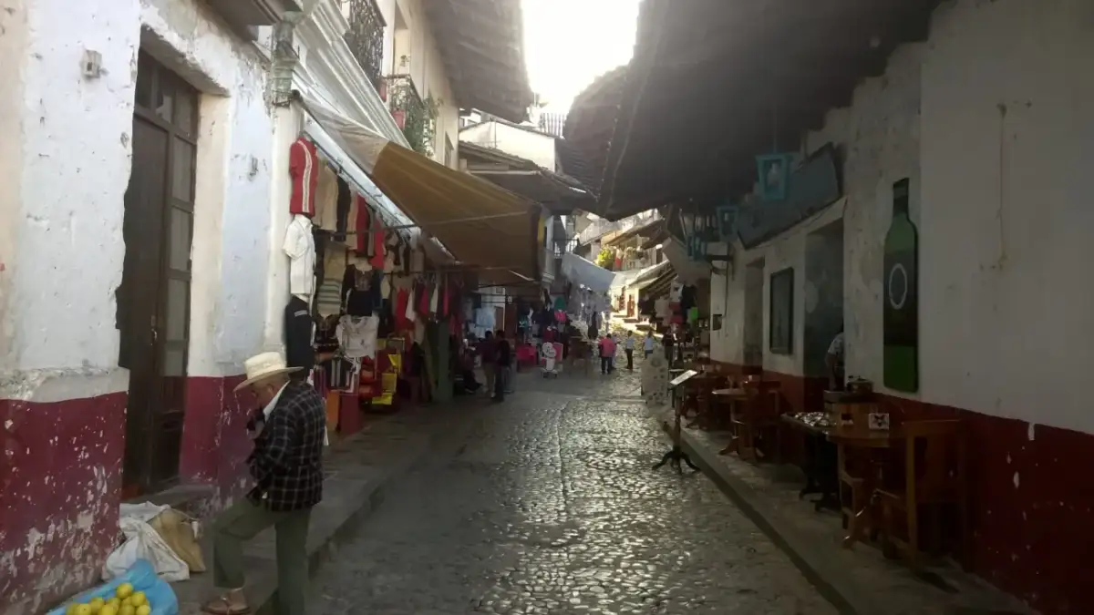 Czy w Meksyku jest bezpiecznie? Odkryj ryzykowne miejsca i porady