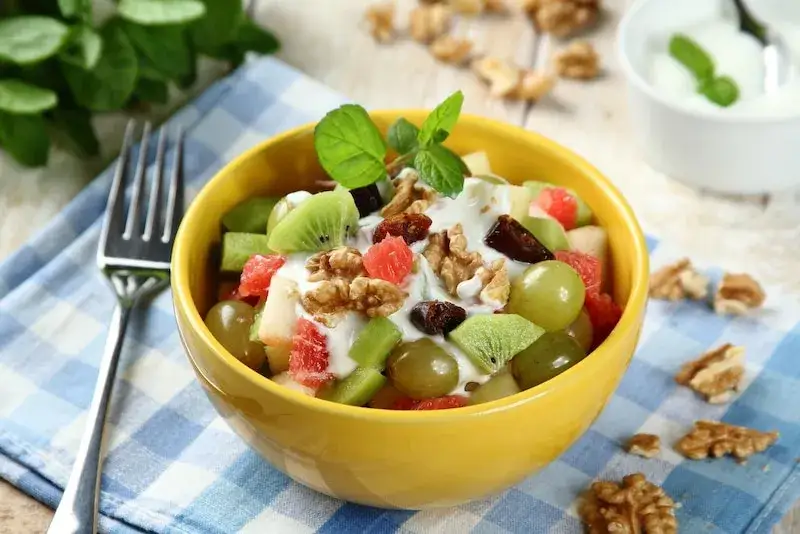 Jak zrobić sałatkę owocową, która zachwyci smakiem i wyglądem