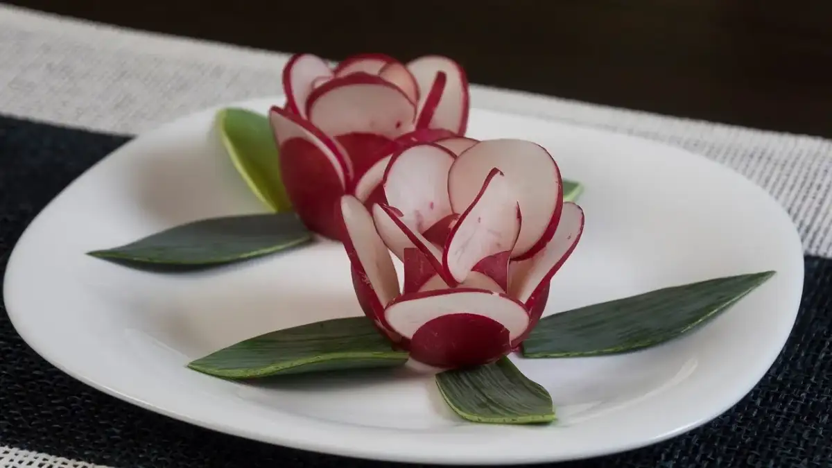 Jak zrobić ozdoby z rzodkiewki - kreatywne pomysły na dekoracje