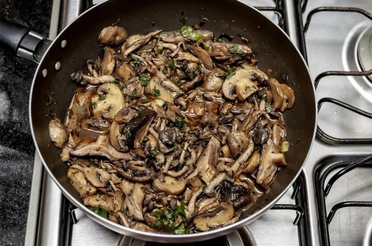 Twój idealny sos z prawdziwków: przepis, sekrety, jak uniknąć błędów